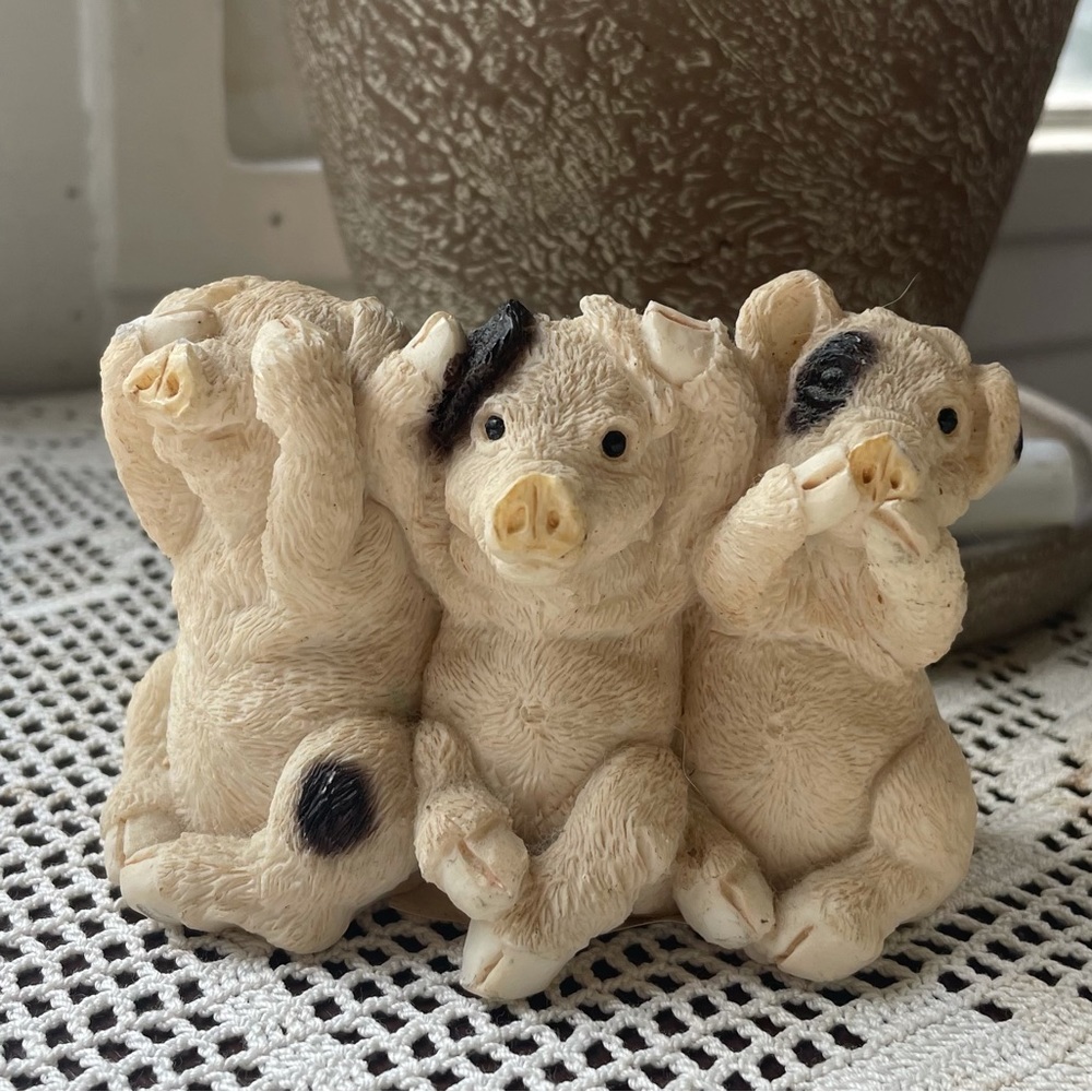 Vintage Stone Critters Pig Figurine Trinket